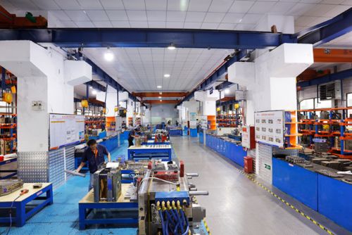 技術(shù)驅(qū)動產(chǎn)能升級 唯科模塑募資3億加碼智能制造，破解高端模具產(chǎn)能瓶頸